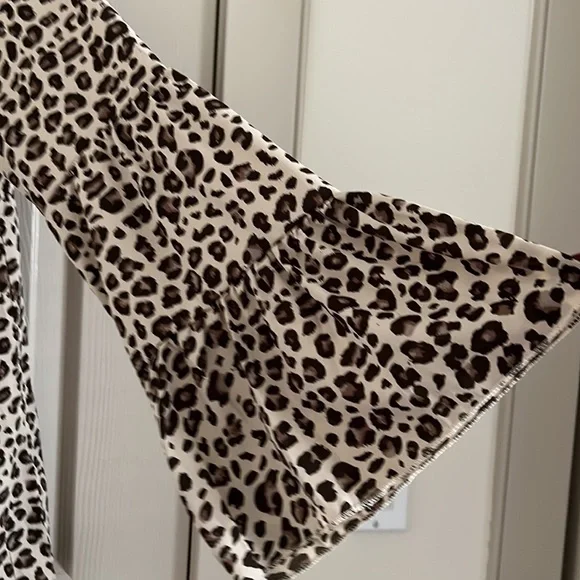 Leopard print blouse - Picture 2 of 5